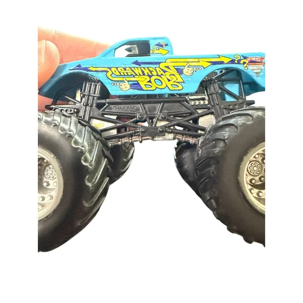Hot Wheels Monster Jam Backward Bob Truck 1:64 Blue Diecast Off-Road Toy